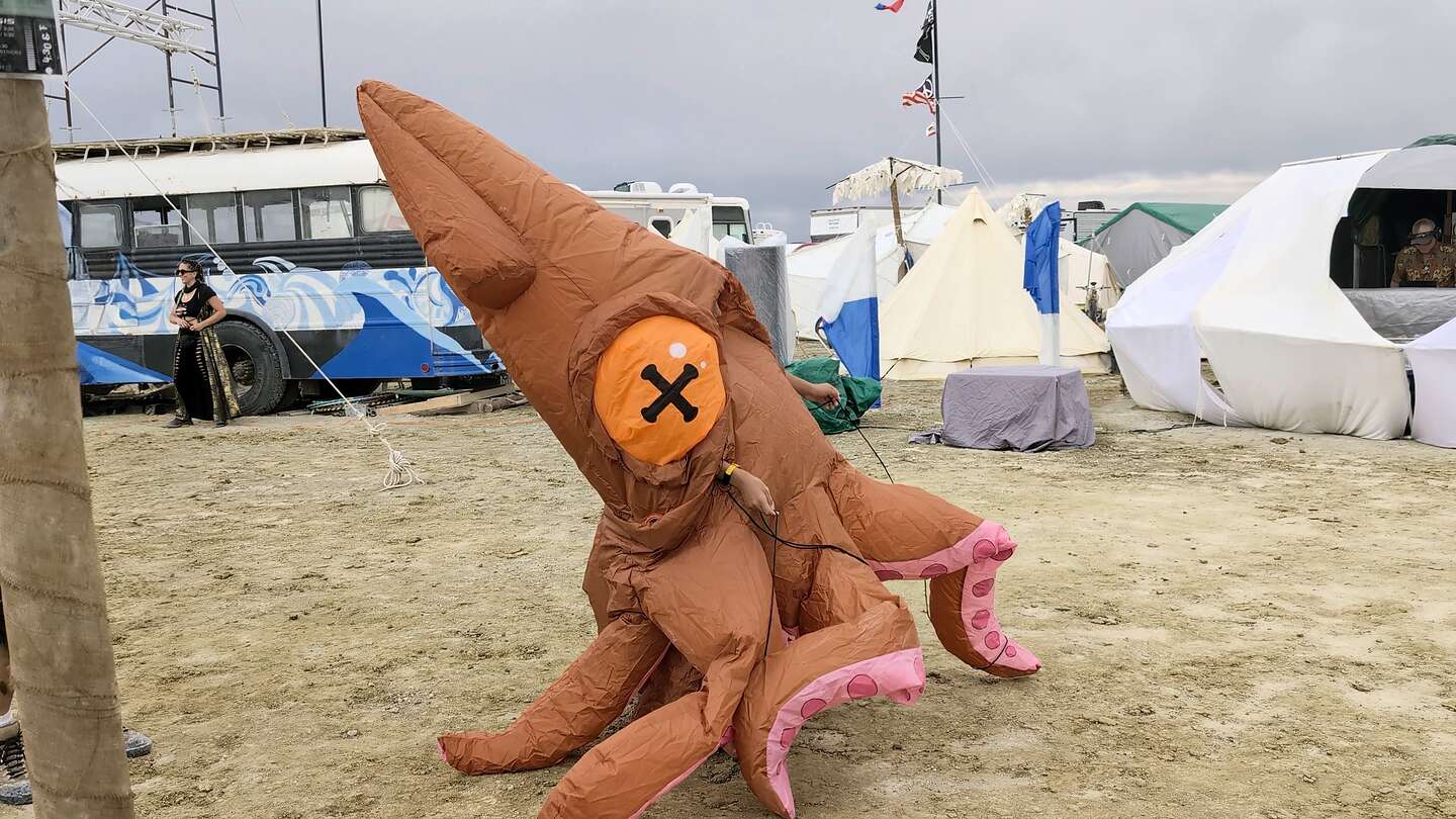 A Dancing Squid